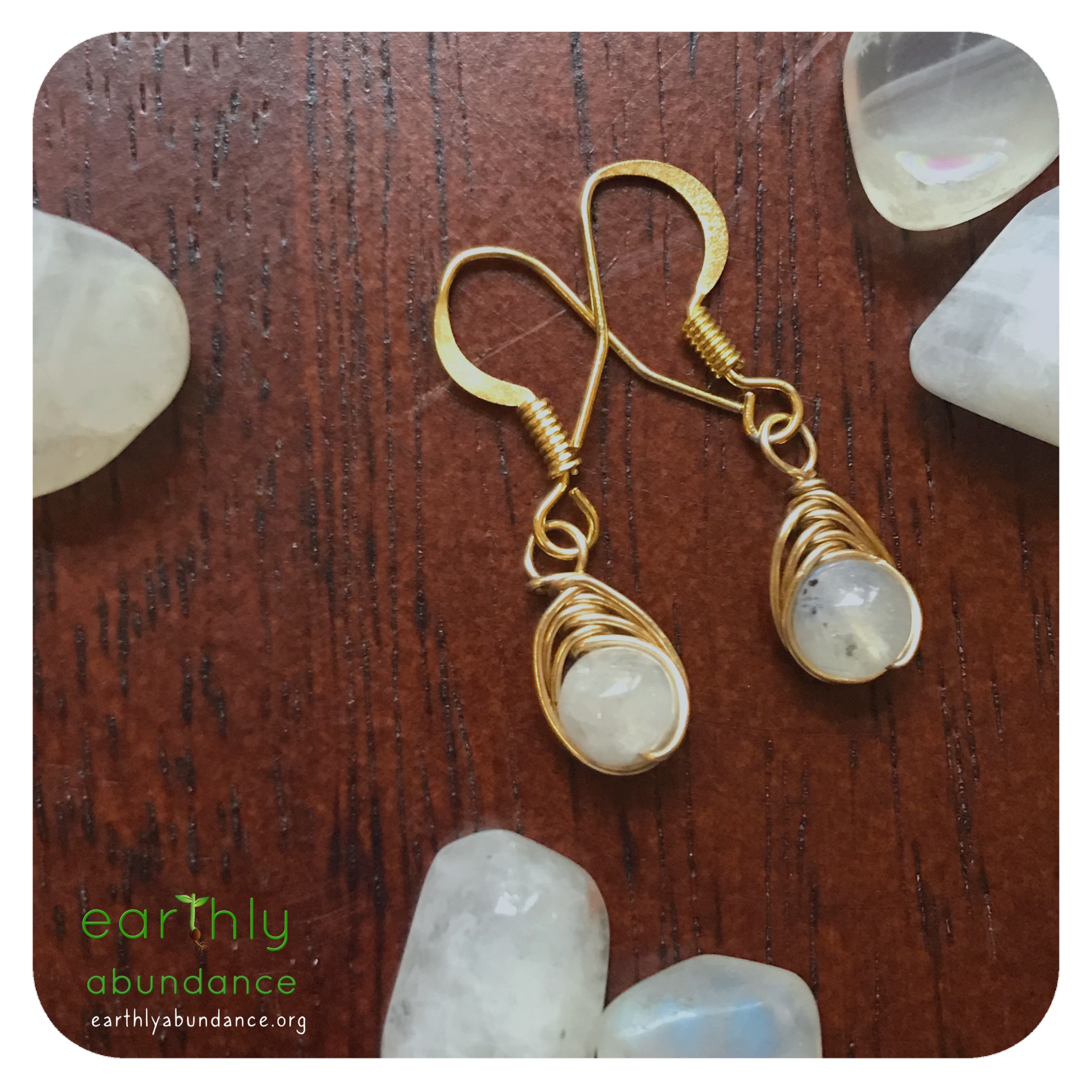 8620 Moonstone + Goldtone Earrings