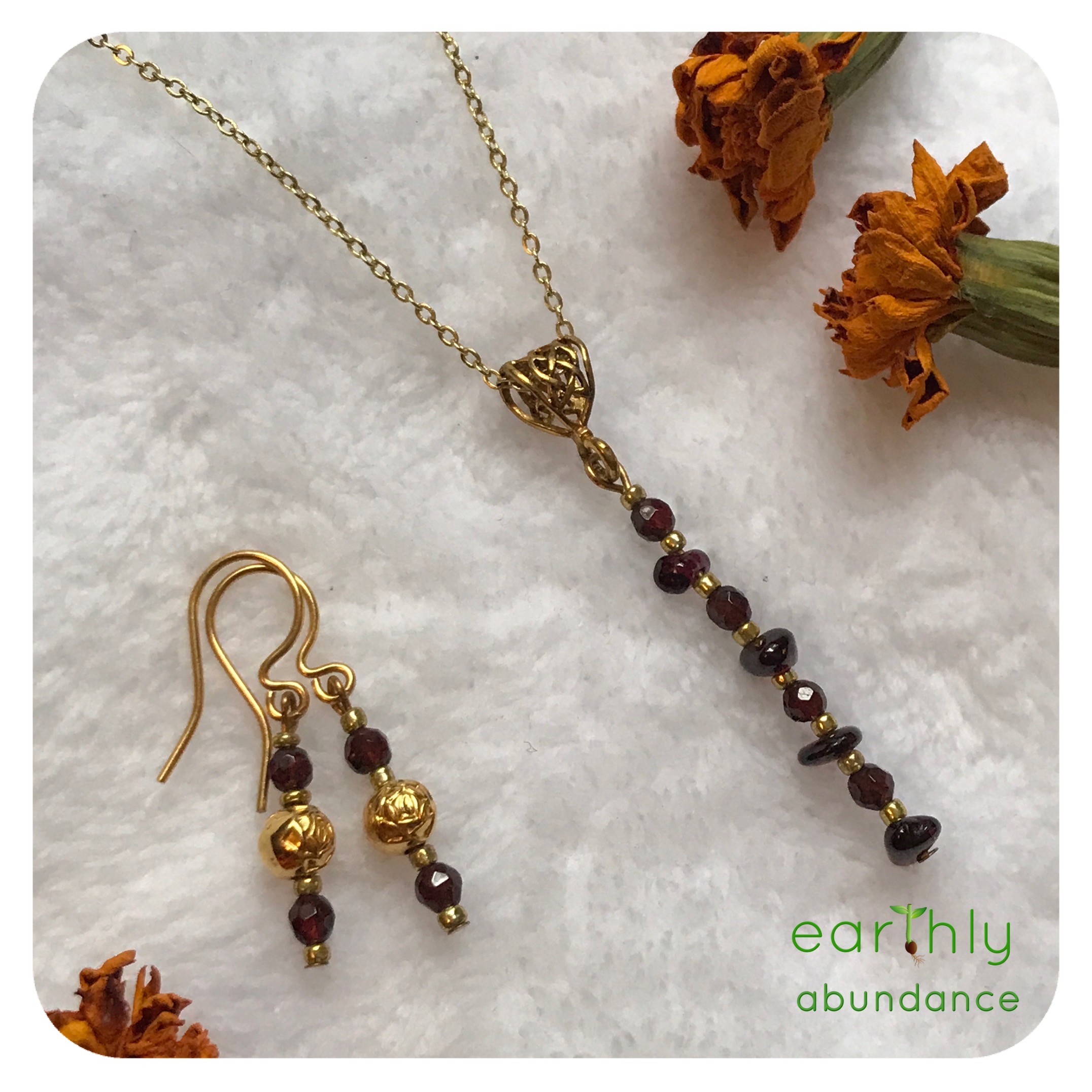 8583 Garnet Brassgold Jewelry Set