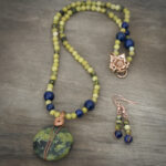 10918 Serpentine and Lapis Set